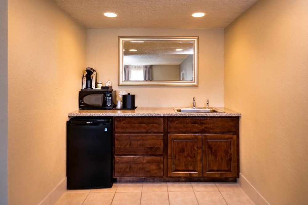 Holiday Inn Hotel & Suites Oklahoma City North By Ihg Exterior photo